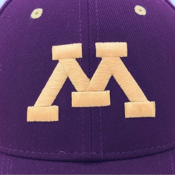 Nike Legacy91 University of Minnesota Golden Gophers Ball Cap - Picture 13 of 16